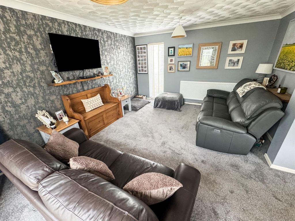 Property photo 2 of 46 Img_2431.Jpg