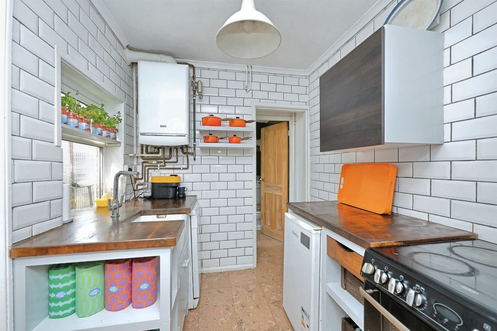 Property photo 3 of 17
