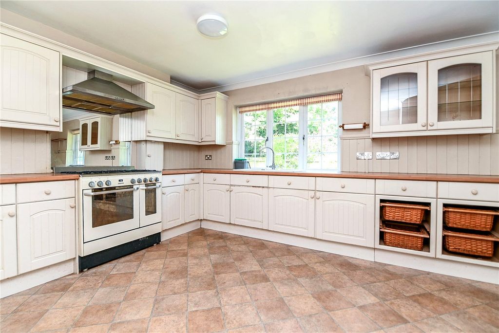 Property photo 2 of 24 Picture No. 02