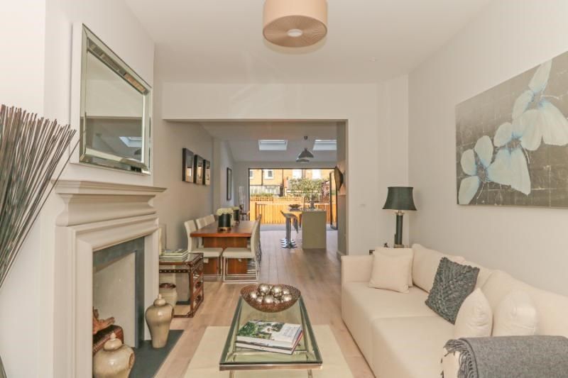 Property photo 3 of 10 Photo2