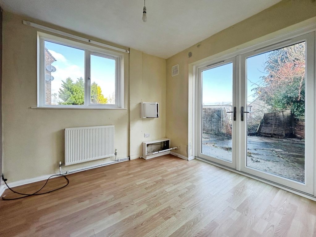 Property photo 3 of 11 Pbox-Img.Jpeg