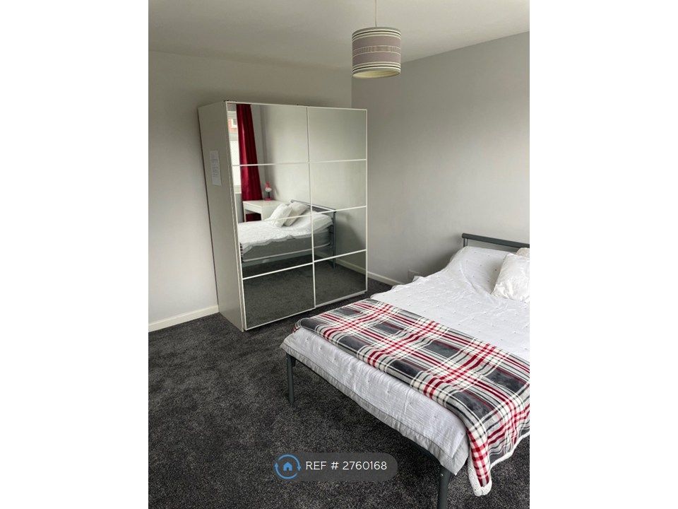 Property photo 3 of 18 Room 2 Ground Floor