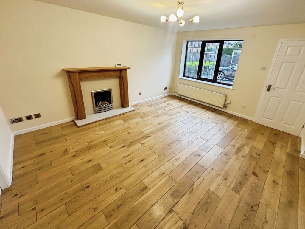 Property photo 3 of 11 Pbox-Img.Jpg