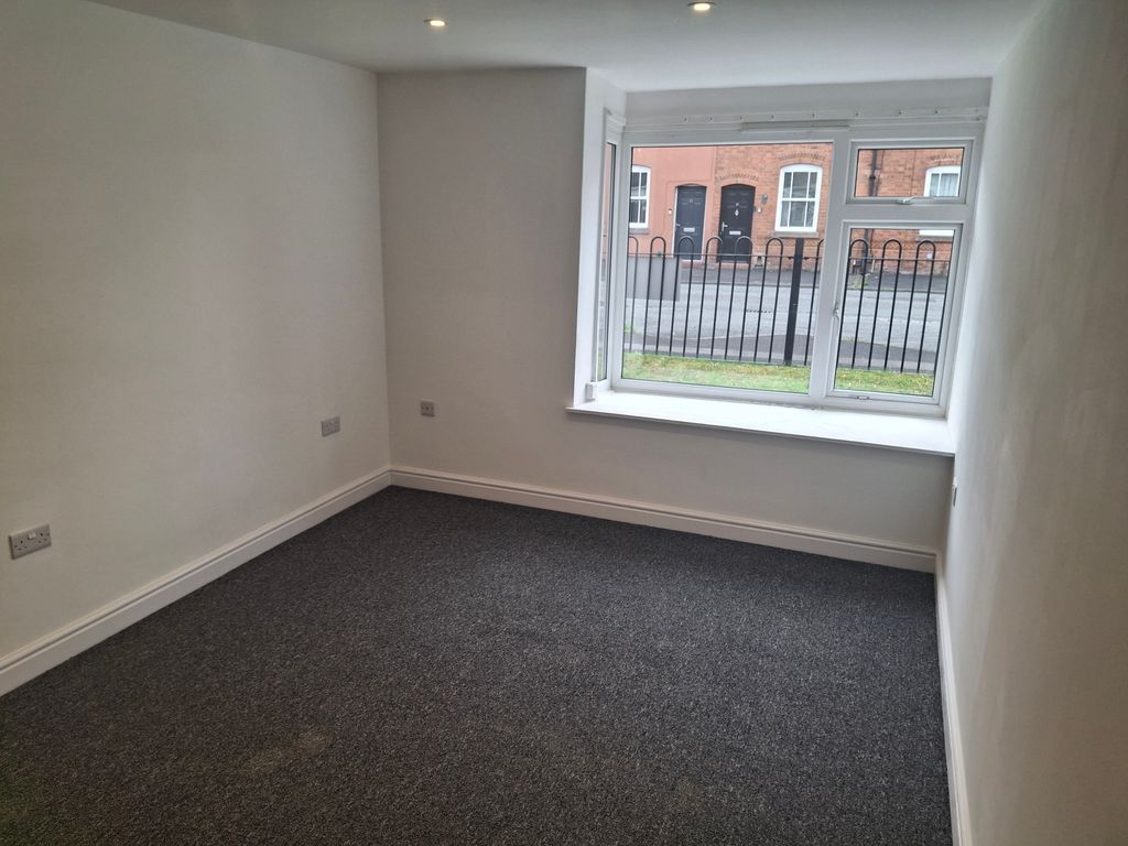 Property photo 3 of 10 1000072180