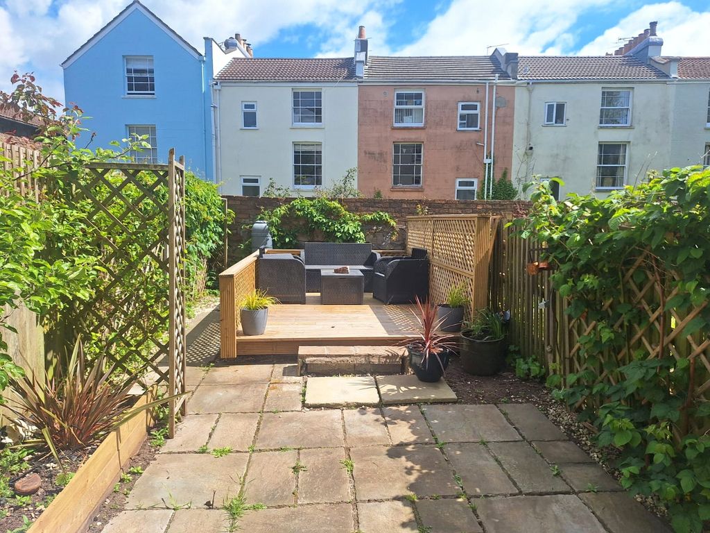 Property photo 2 of 36 Picture No. 86