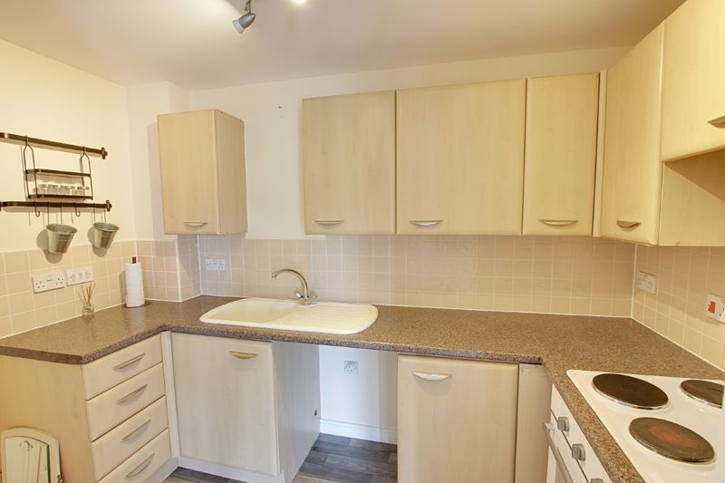 Property photo 2 of 7 Photo 1