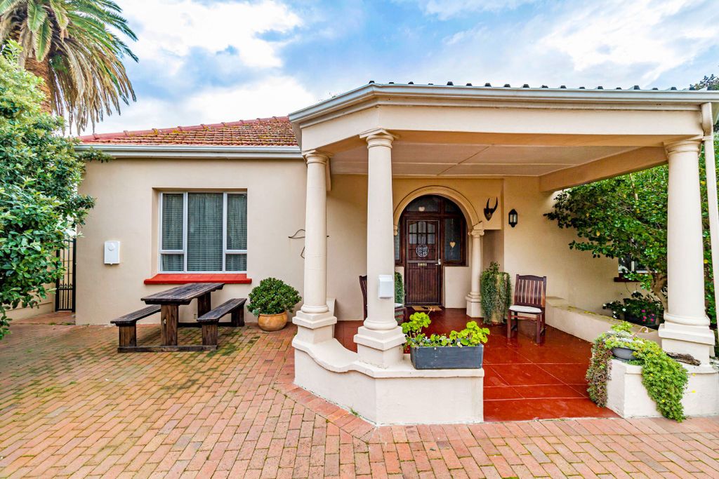 Property photo 2 of 30 Sw1722448