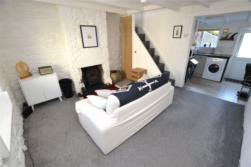 Property photo 2 of 8 Picture No. 01