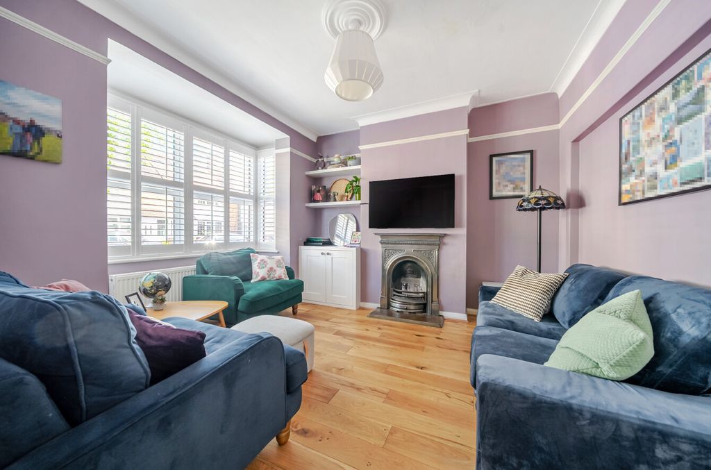 Property photo 2 of 22 1451972-1-69Eba10...