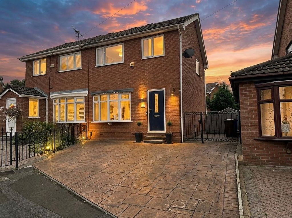 Property photo 1 of 25