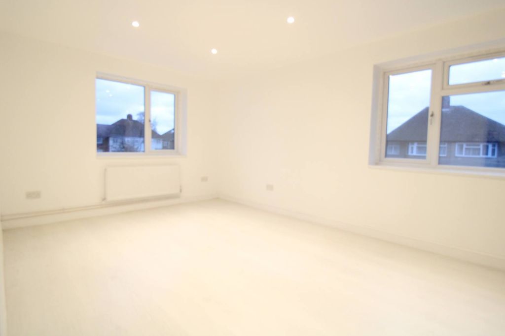 Property photo 2 of 5 Open Plan Lounge