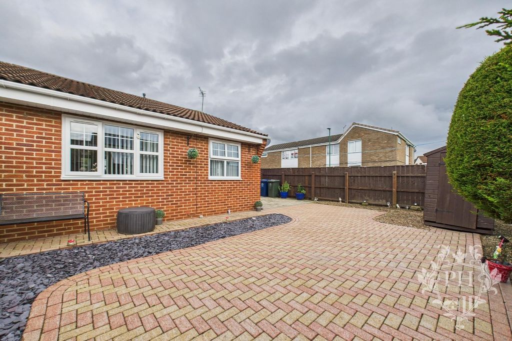 Property photo 2 of 12 Cam02002G0-Pr0188-Still009.Jpg