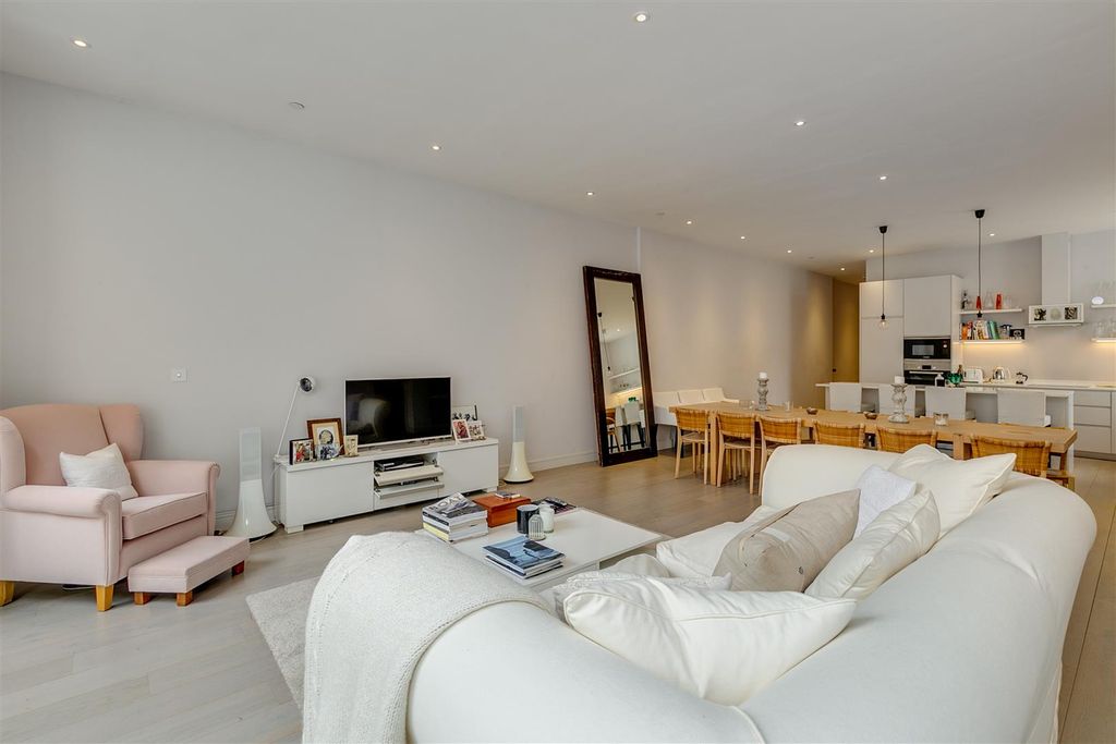 Property photo 3 of 13 Bollo Bridge Road - For Sale