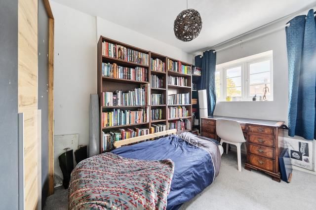 Property photo 3 of 21 Bedroom