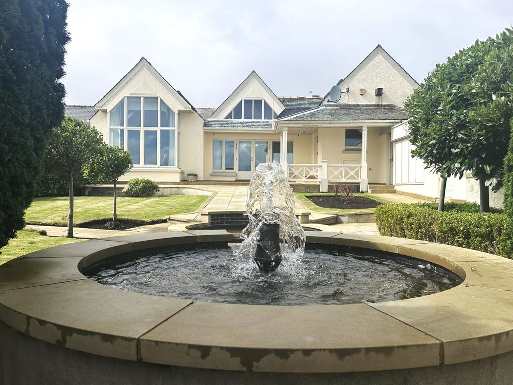 Property photo 1 of 28