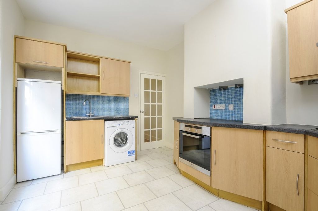 Property photo 3 of 10 Picture No. 11