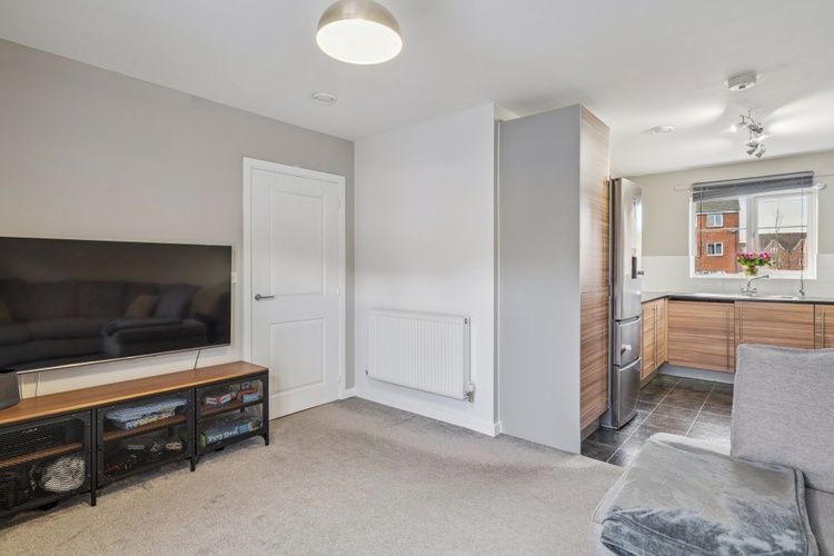 Property photo 3 of 24 Stubwick Court  - Livingroom c.Jpg