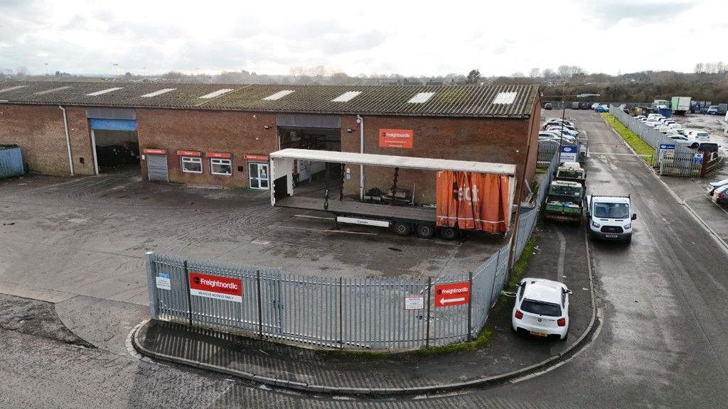 Property photo 2 of 8 Photo 2