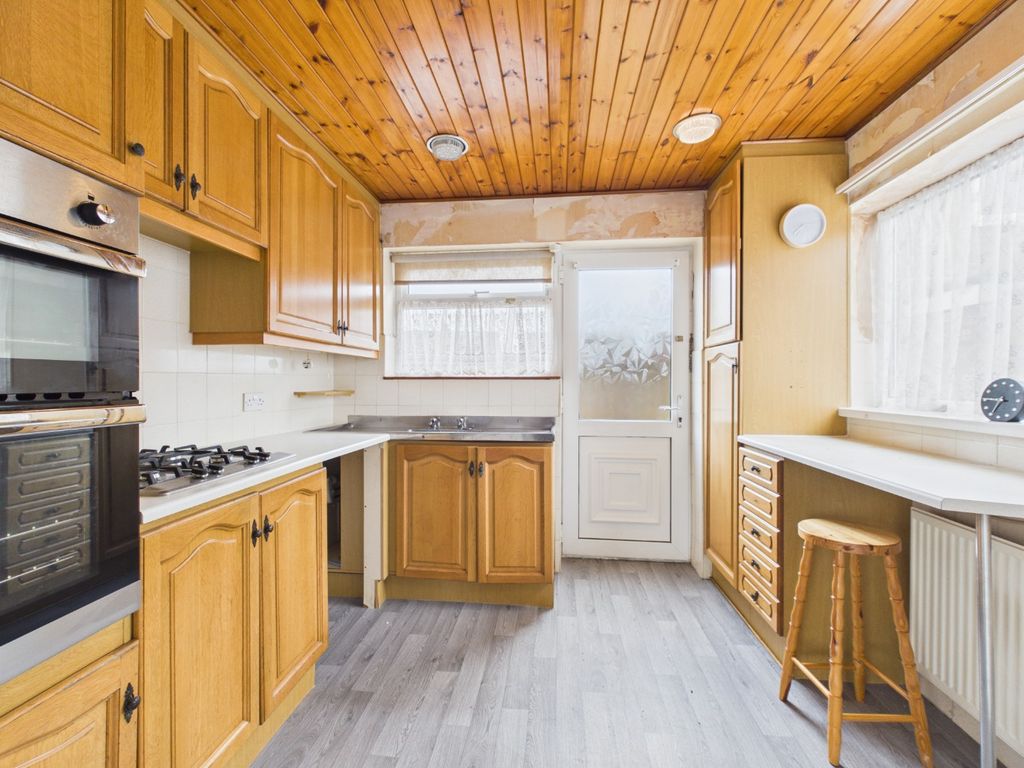 Property photo 3 of 13 5033064