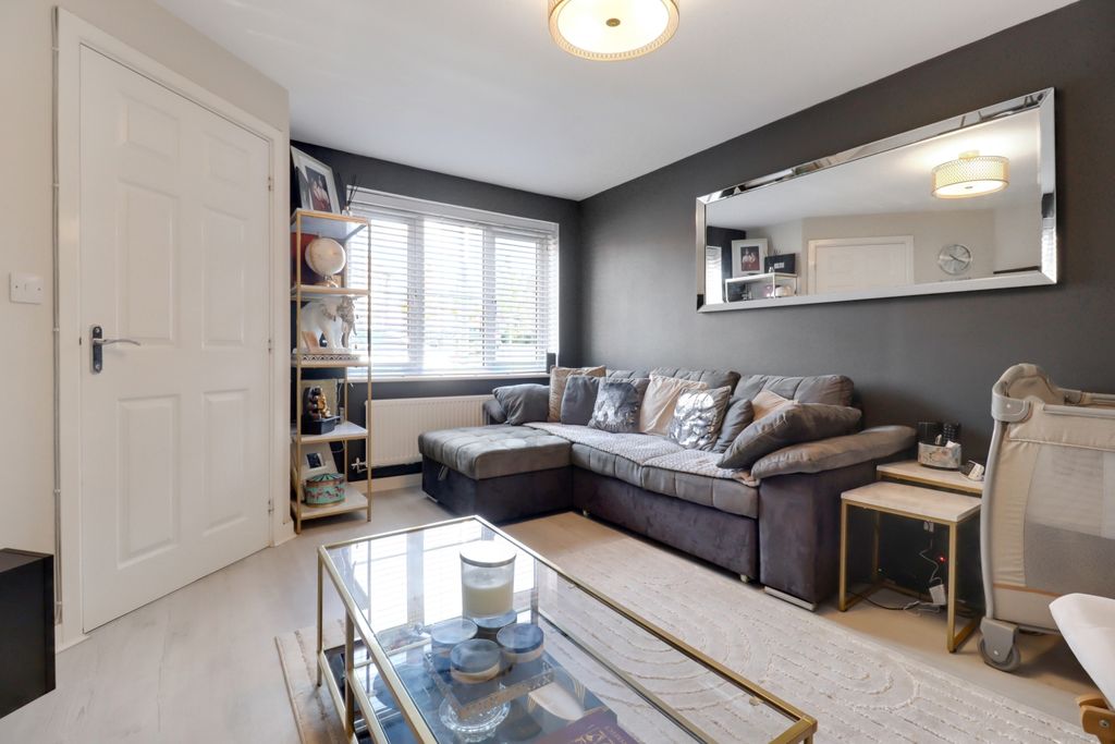 Property photo 3 of 21 Img_0353-Img_0355