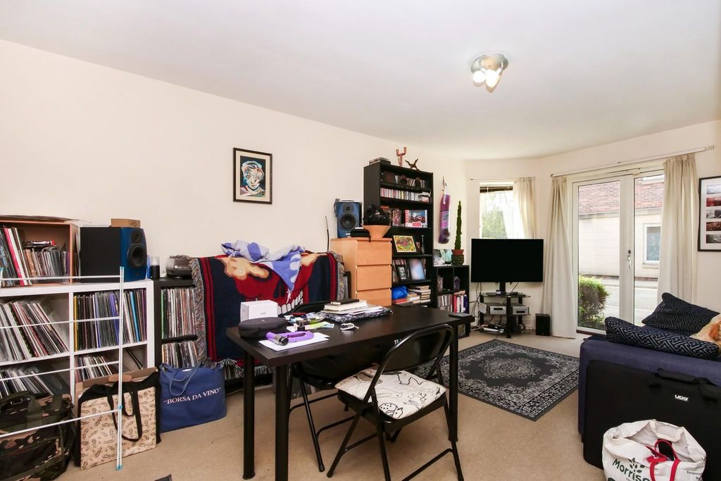 Property photo 2 of 12 Pnmb0764.Jpg