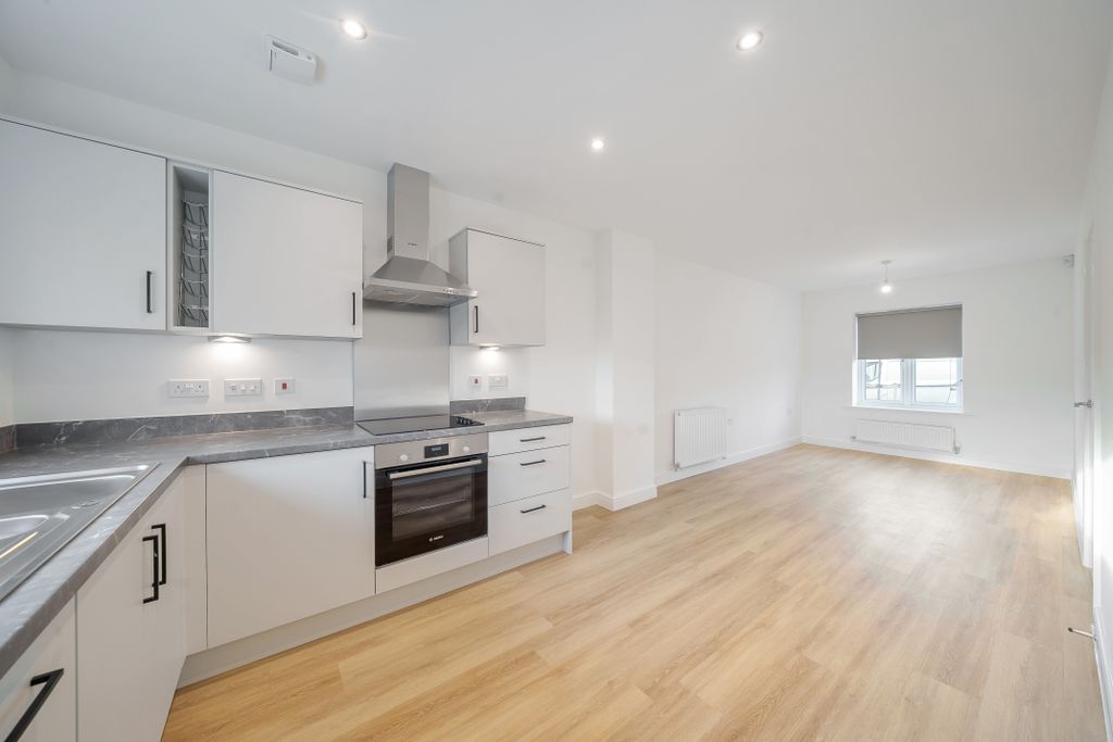 Property photo 2 of 22 Image