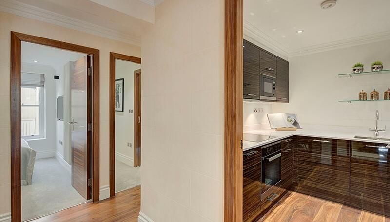 Property photo 3 of 10 Kitchen