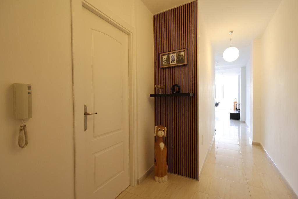 Property photo 2 of 31