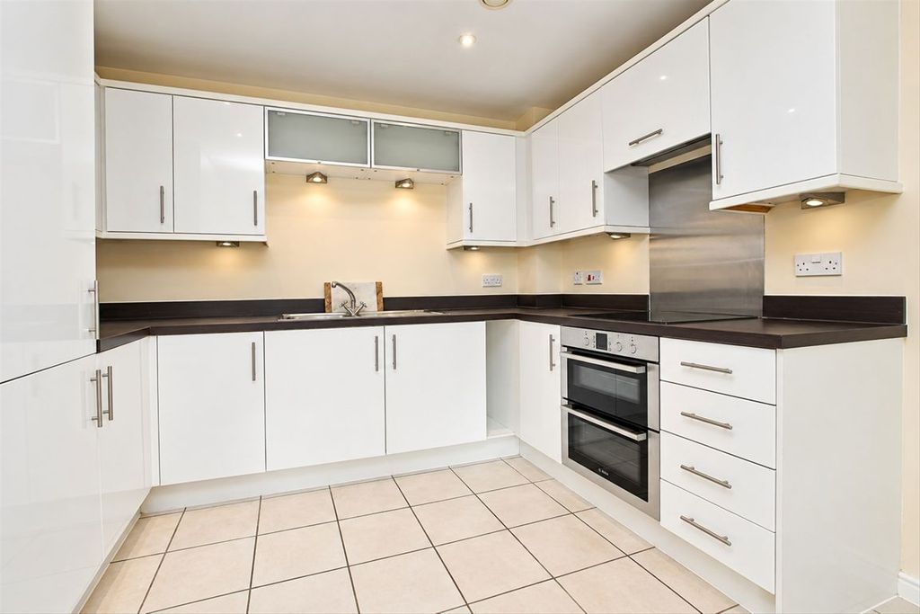 Property photo 2 of 5