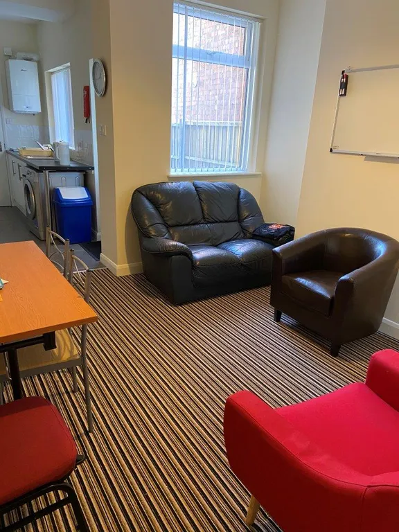 Apartment in Coventry, Earlsdon - View 3