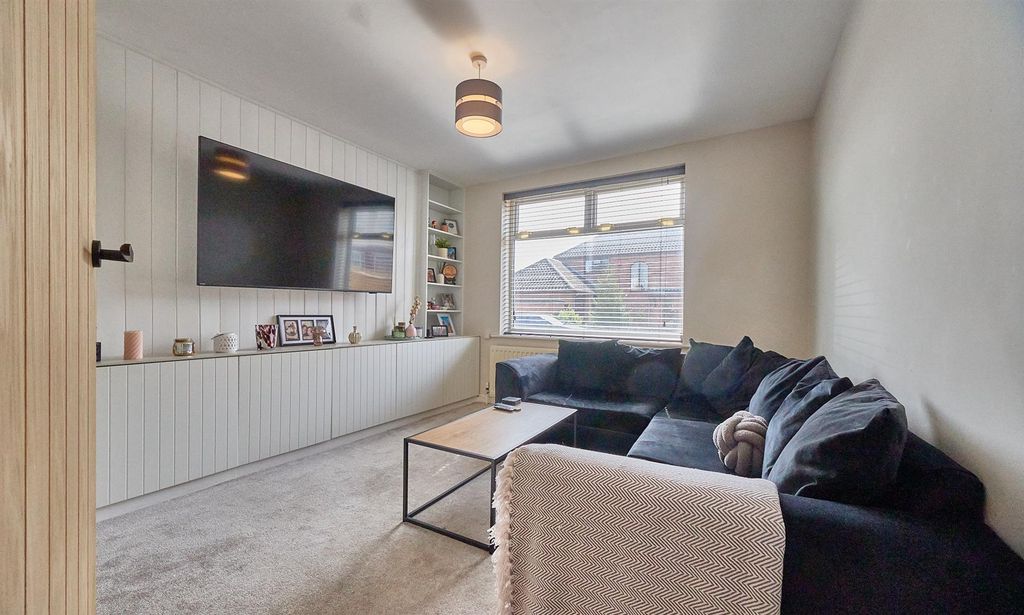 Property photo 2 of 8 Lounge To Front