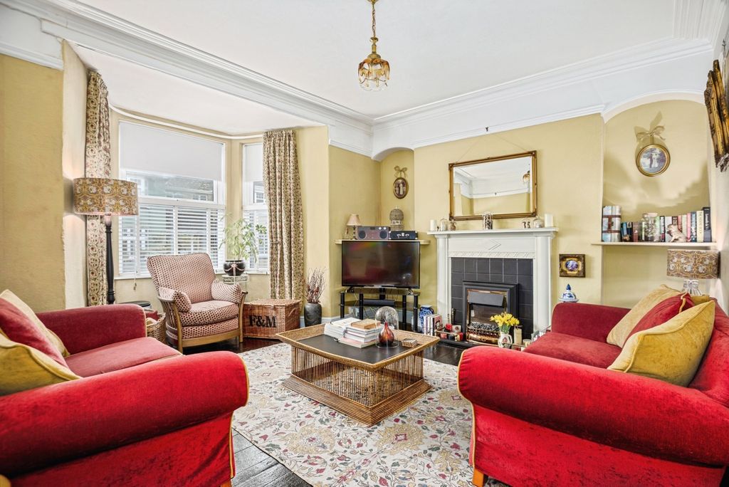 Property photo 3 of 20 Pbox-Img.Jpg