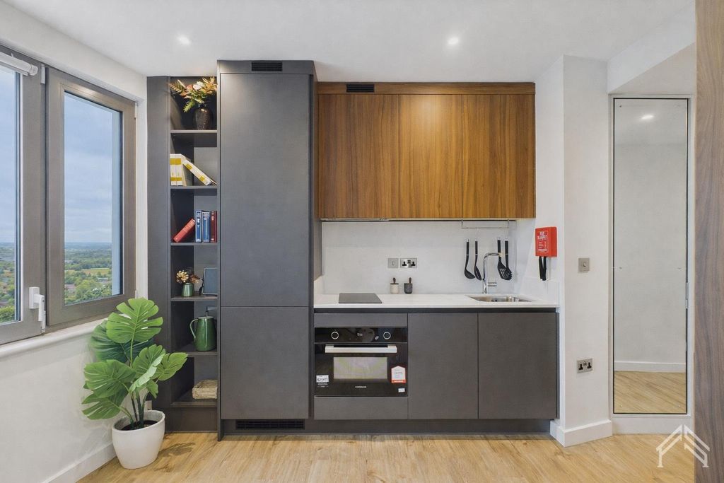 Property photo 3 of 25 3.Png