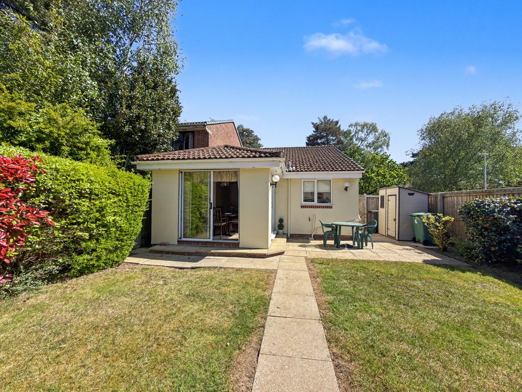 Property photo 2 of 19