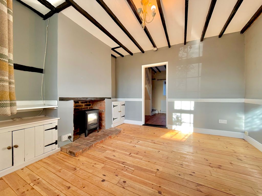 Property photo 2 of 7 Living Room