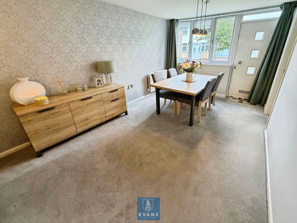 Property photo 3 of 21 Pbox-Img.Jpg