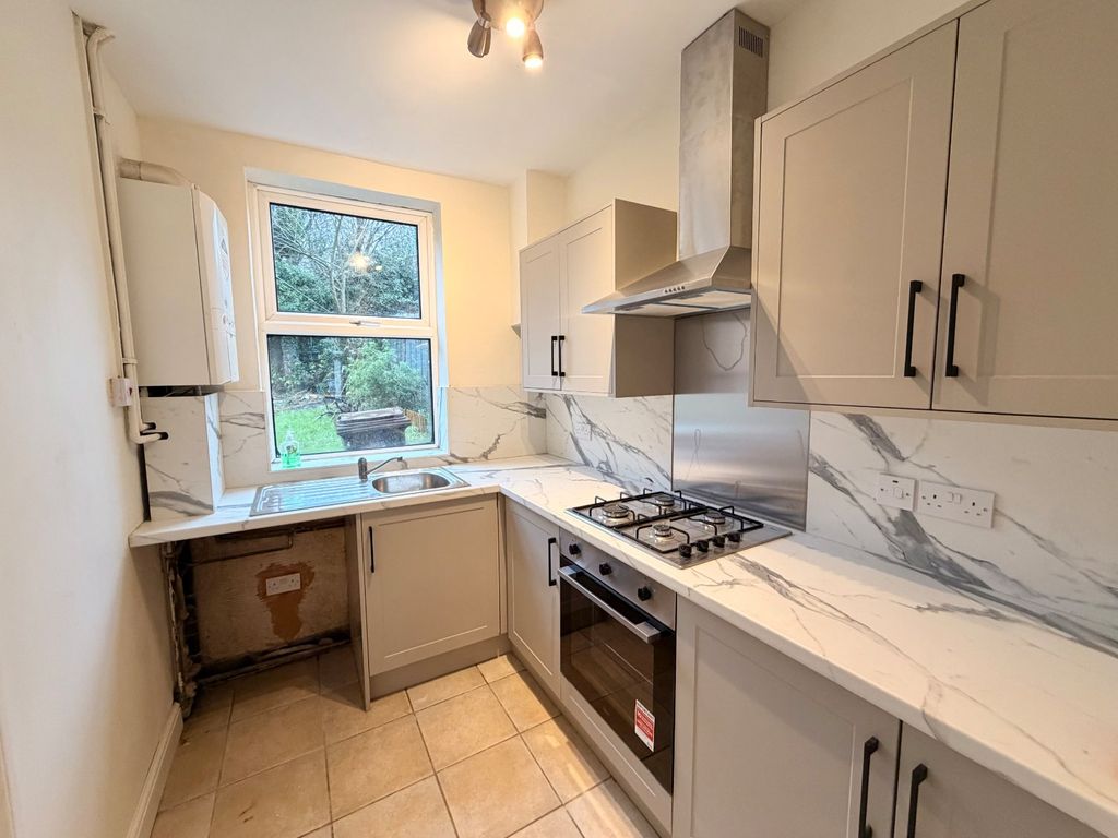 Property photo 2 of 8 Picture No. 07