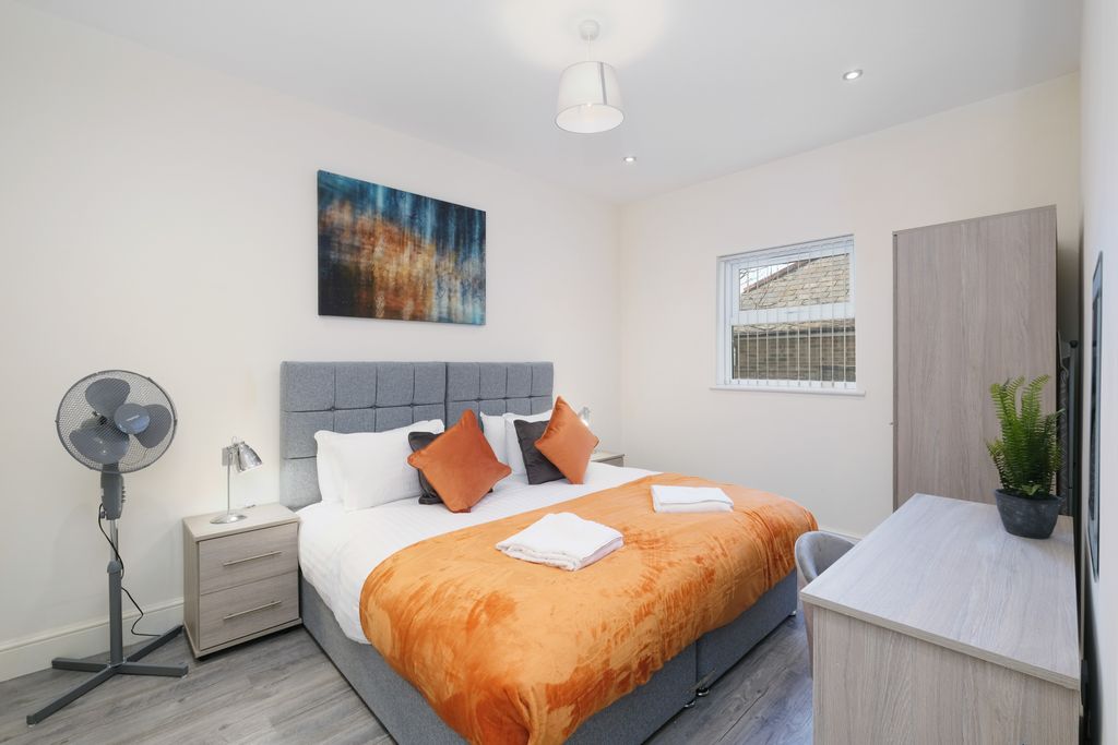 Property photo 2 of 14 Photo 9