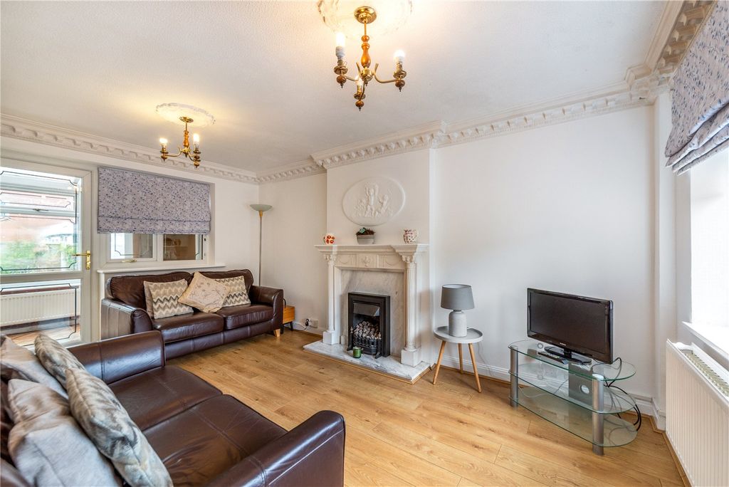 Property photo 3 of 16 Picture No. 08