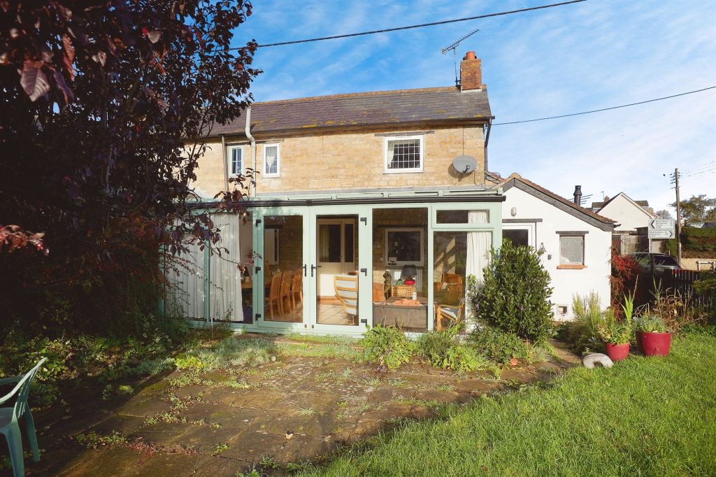 Property photo 1 of 15