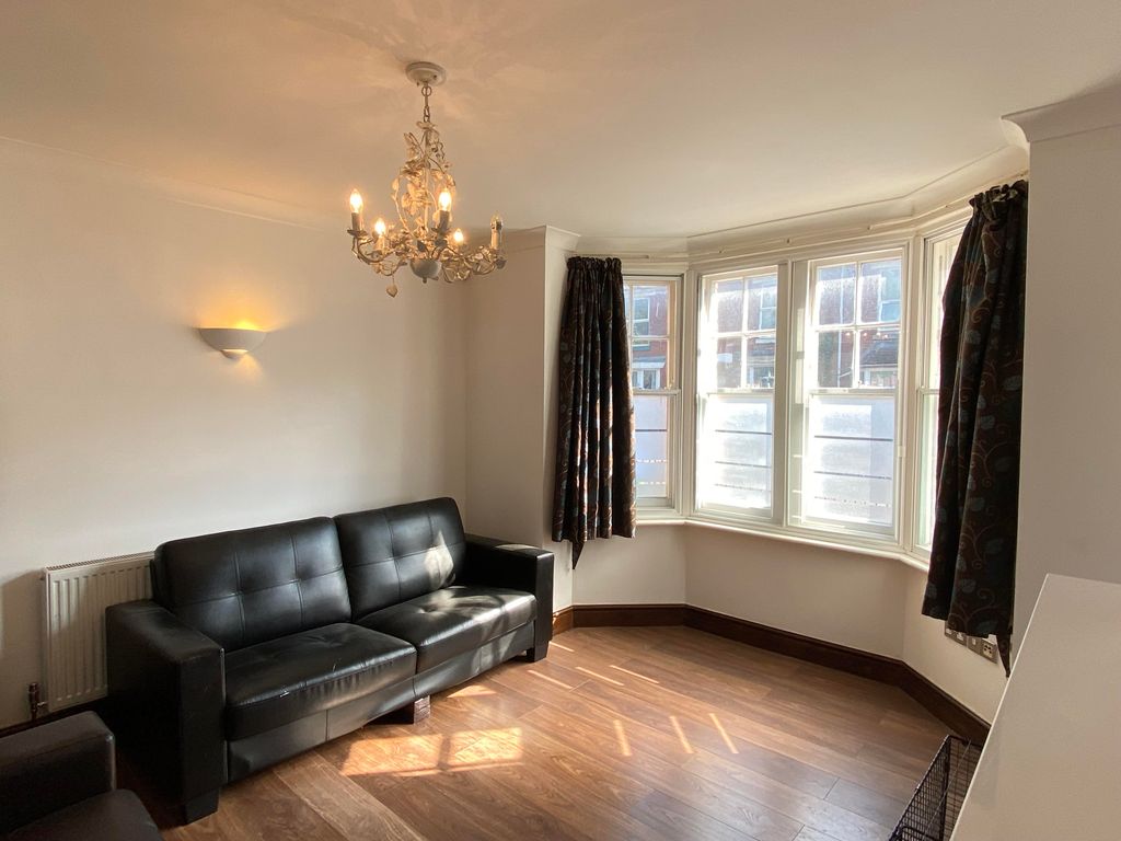 Property photo 2 of 16 Living Room
