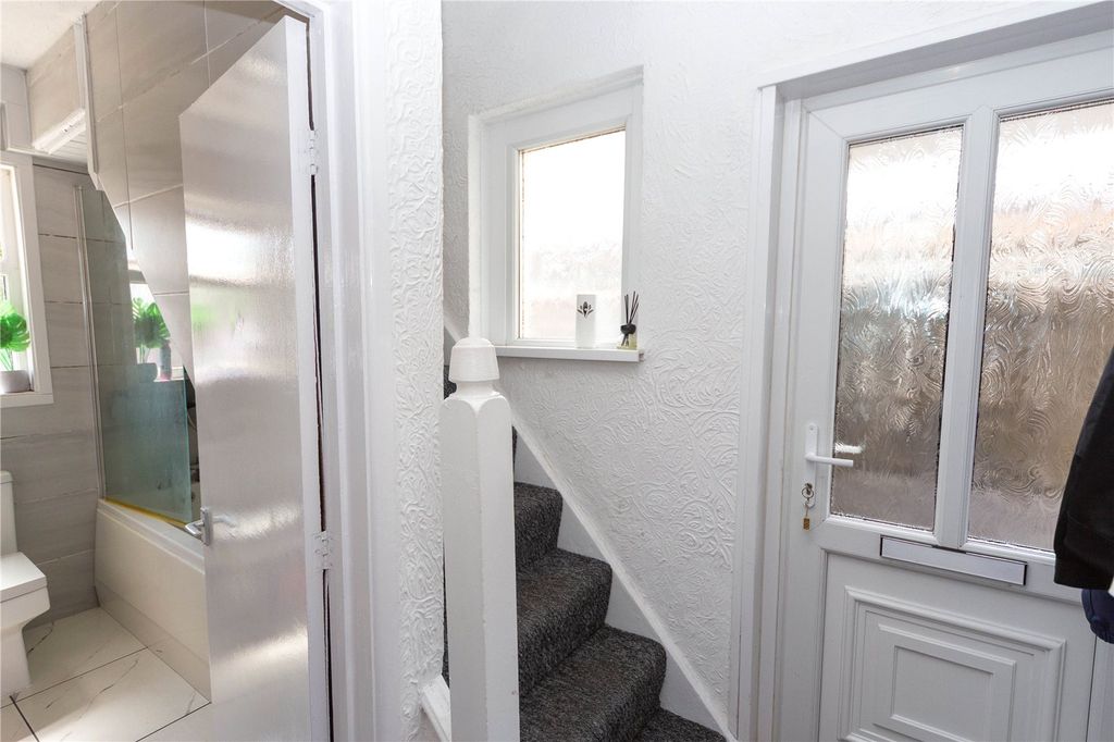 Property photo 3 of 11 Picture No. 05