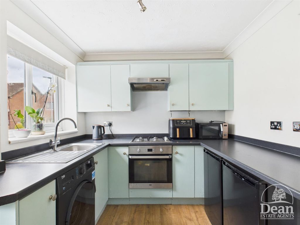 Property photo 2 of 14