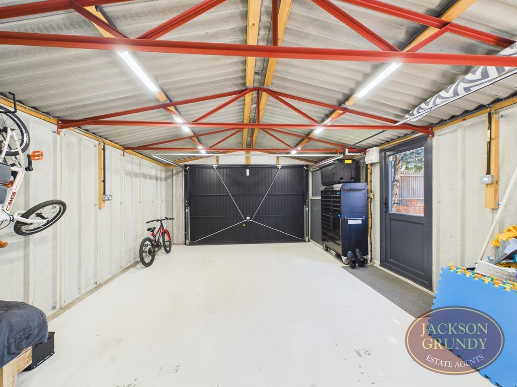 Property photo 2 of 24 Baring Road