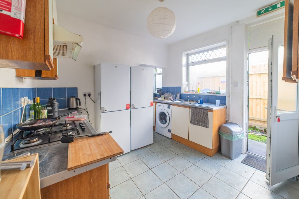 Property photo 3 of 16 Call 02920 454555 To Secure Your Viewing_3