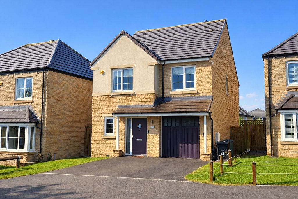 Property photo 1 of 24 Front.Png