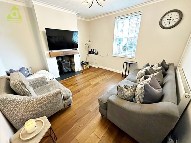 Property photo 2 of 18