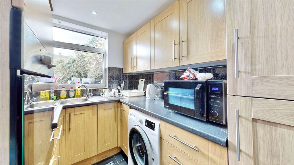 Property photo 3 of 19 Picture No. 54