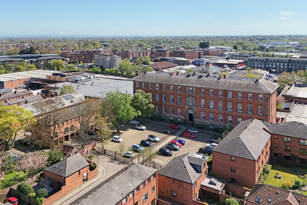 Property photo 3 of 15 Picture 3