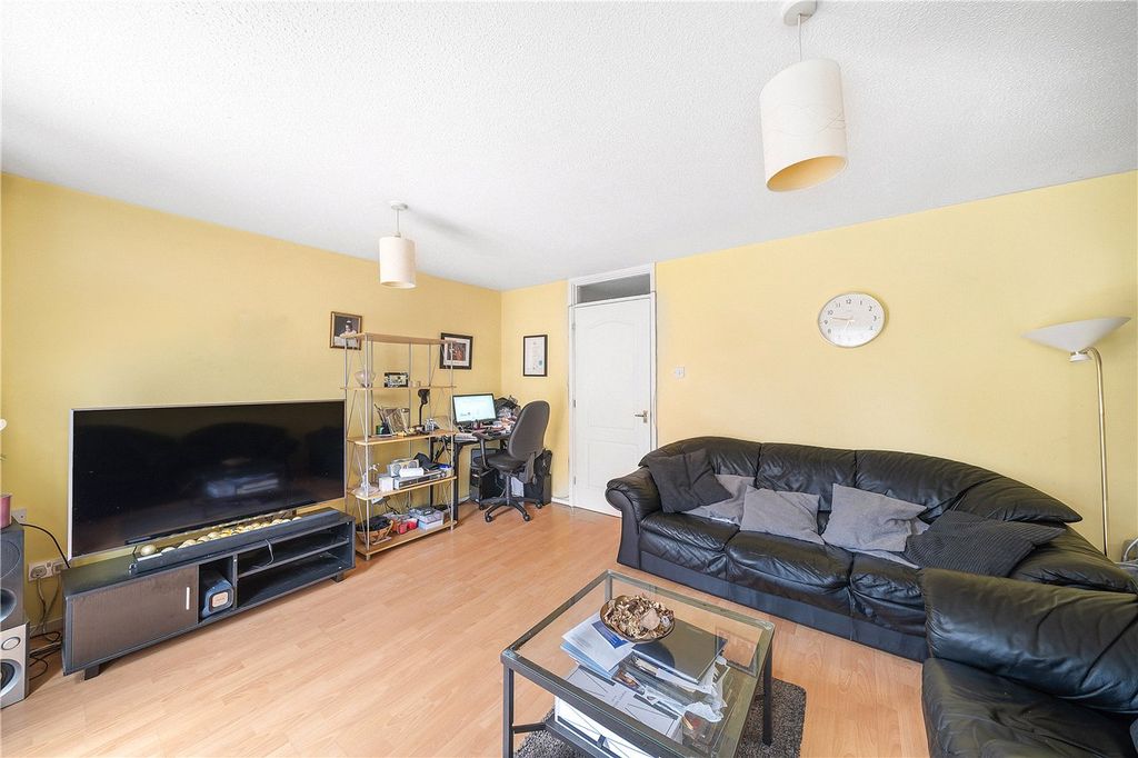 Property photo 3 of 17 Picture No. 12